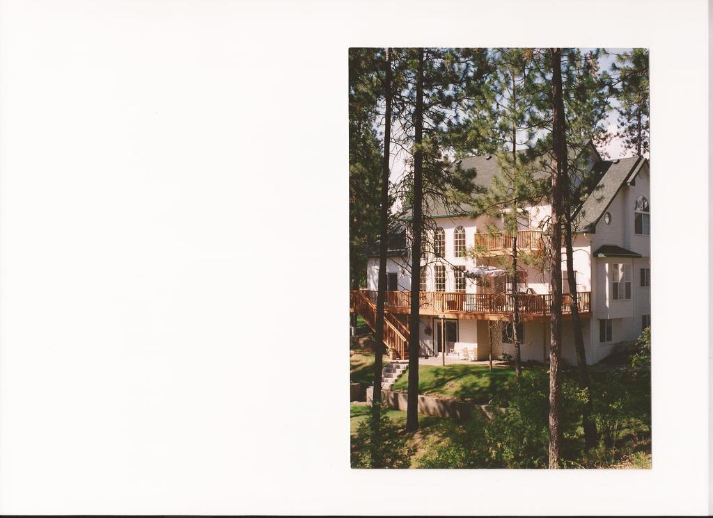 River Cove Elegant Waterfront Bed & Breakfast ポスト・フォールズ エクステリア 写真